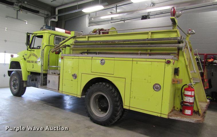 image for item EI9271 1979 International R1824 fire truck