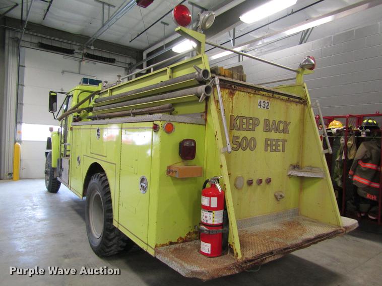 image for item EI9271 1979 International R1824 fire truck
