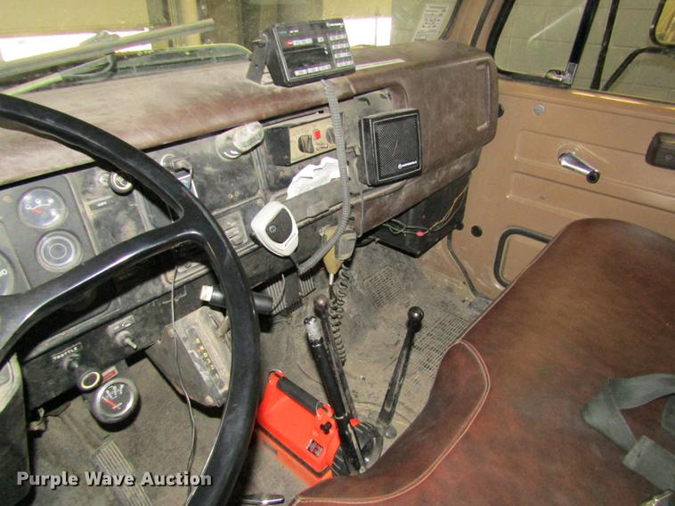 image for item EI9271 1979 International R1824 fire truck