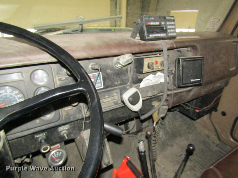 image for item EI9271 1979 International R1824 fire truck