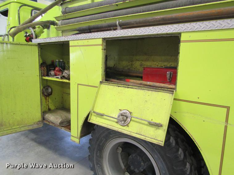 image for item EI9271 1979 International R1824 fire truck