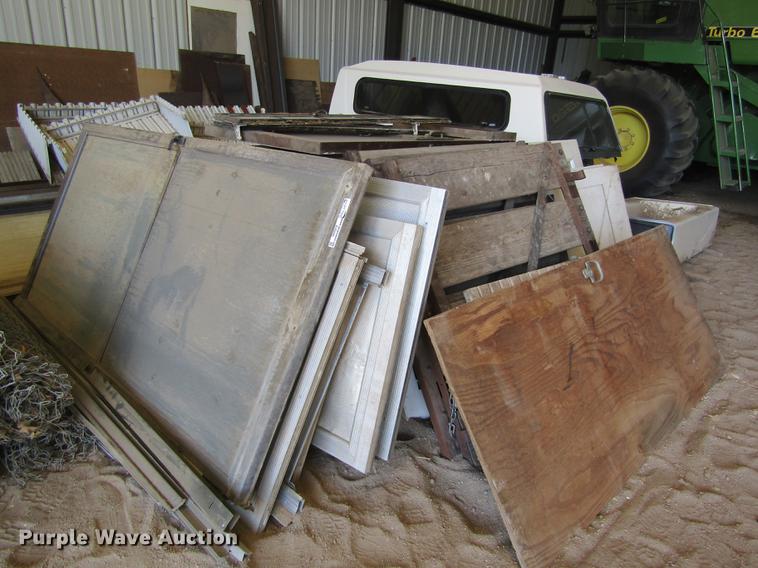 image for item EI9286 Building materials