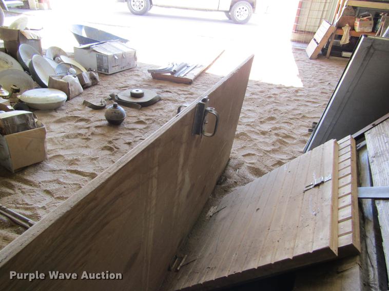 image for item EI9286 Building materials