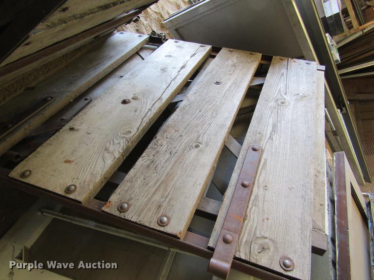 image for item EI9286 Building materials