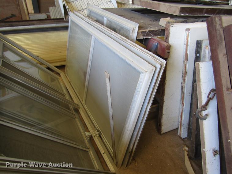 image for item EI9286 Building materials