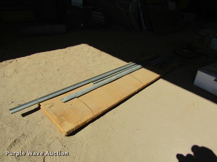 image for item EI9286 Building materials