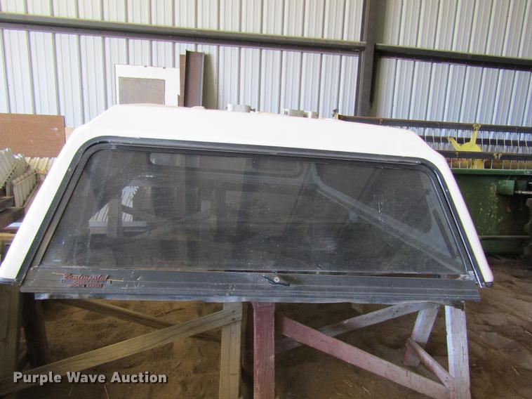 Fiberglass topper in Hays, KS Item EI9287 sold Purple Wave