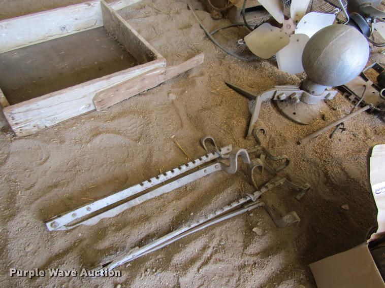 image for item EI9290 Building materials