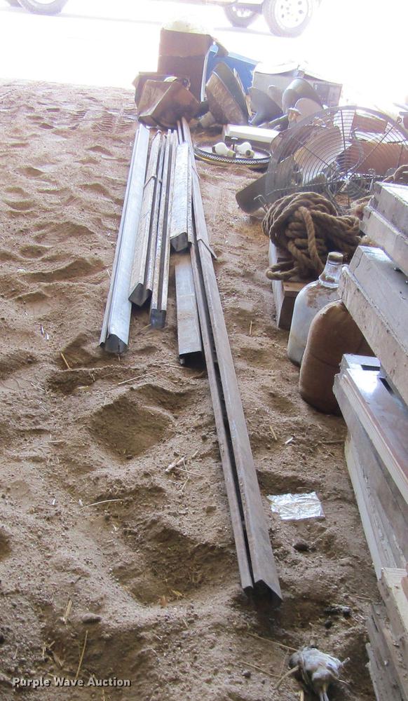 image for item EI9290 Building materials