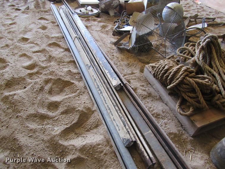 image for item EI9290 Building materials