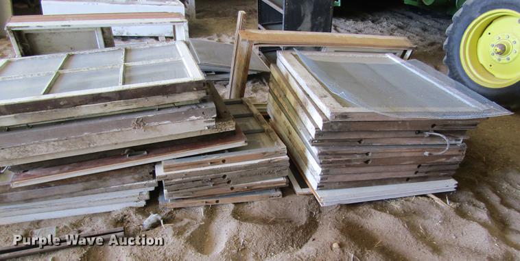 image for item EI9291 (32) wood window sashes