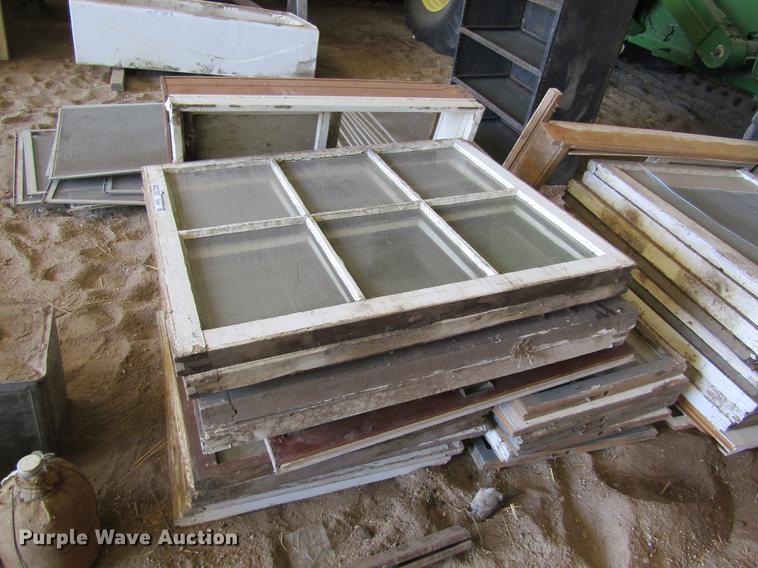 image for item EI9291 (32) wood window sashes