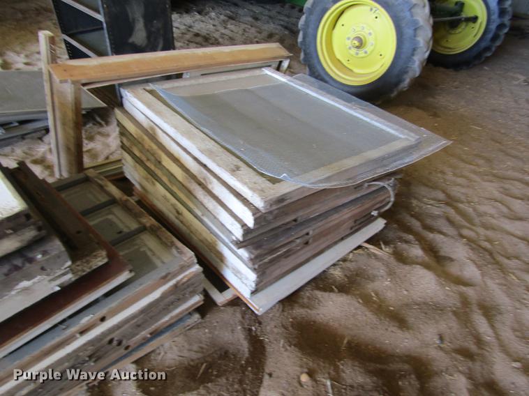 image for item EI9291 (32) wood window sashes