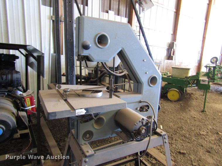 image for item EI9294 Delta bandsaw