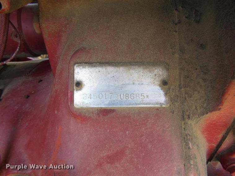 image for item EI9299 1977 International 686 tractor