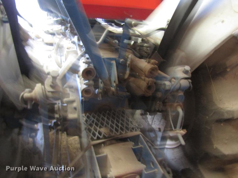 image for item EI9309 1981 Ford 1900 HFWD tractor