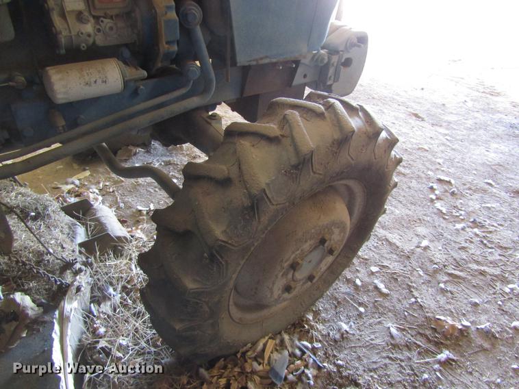 image for item EI9309 1981 Ford 1900 HFWD tractor