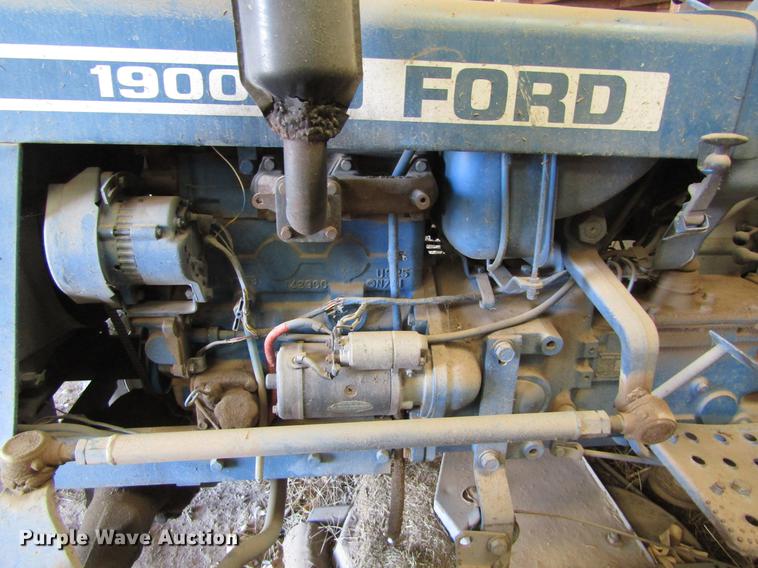 image for item EI9309 1981 Ford 1900 HFWD tractor