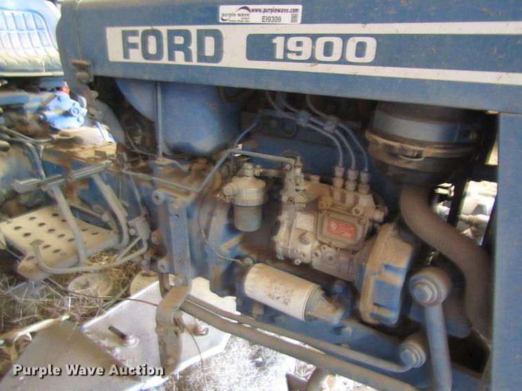 image for item EI9309 1981 Ford 1900 HFWD tractor
