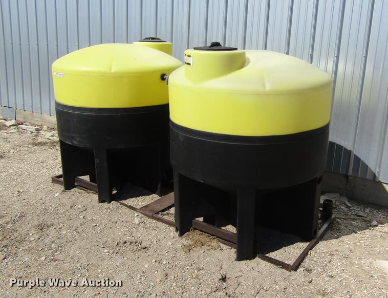 image for item EI9310 (3) poly tanks