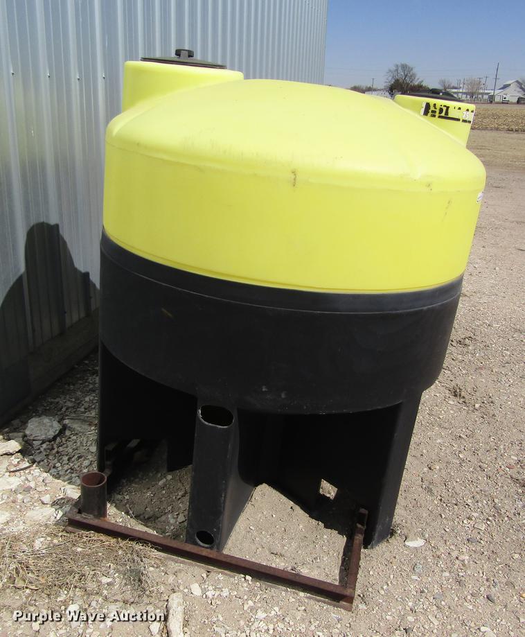 image for item EI9310 (3) poly tanks