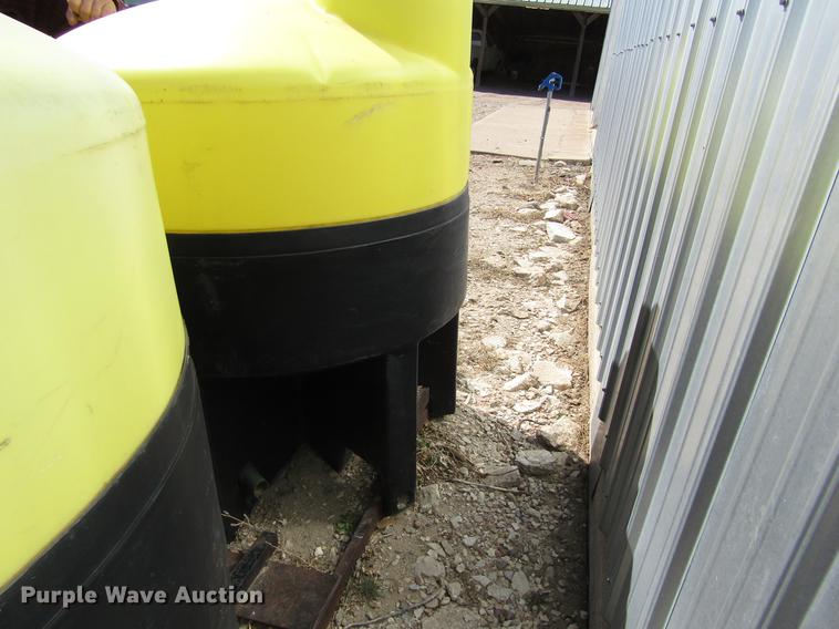 image for item EI9310 (3) poly tanks