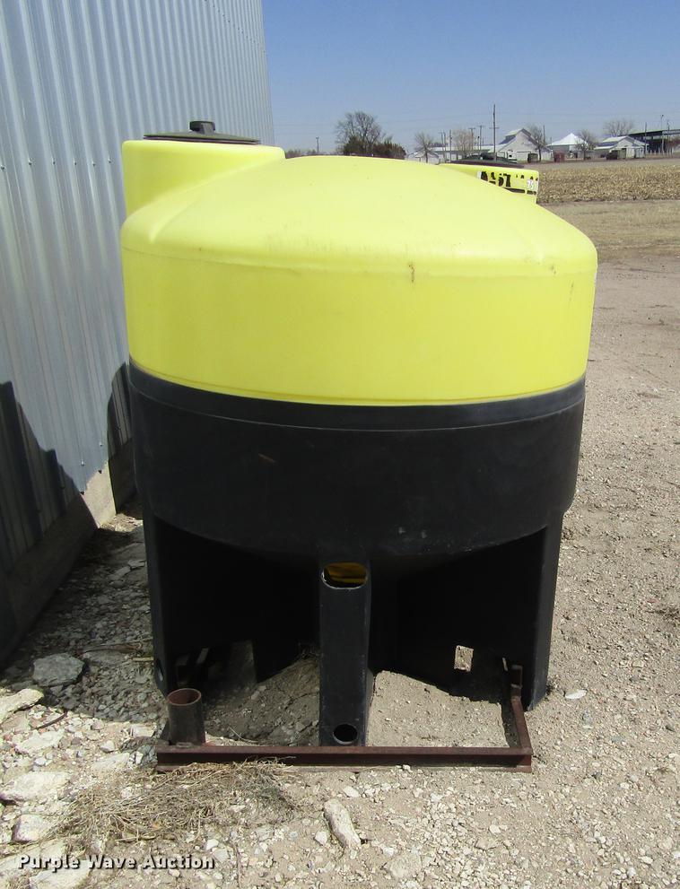 image for item EI9310 (3) poly tanks