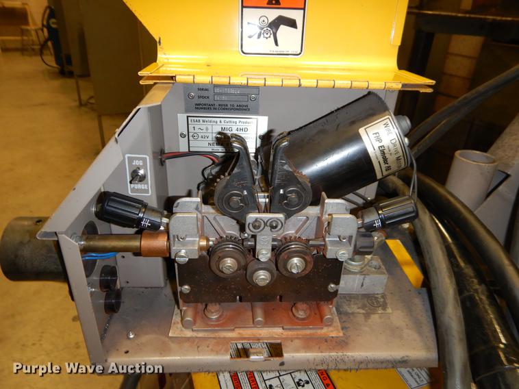 image for item EJ9801 Esab Mig 4HD/452CV welder