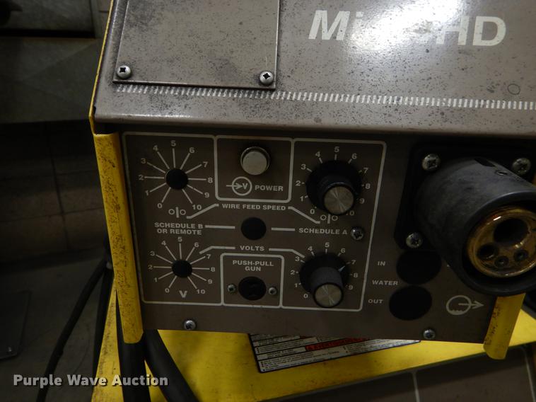 image for item EJ9801 Esab Mig 4HD/452CV welder