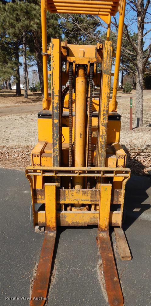 image for item EN9073 Yale RC-20144 forklift