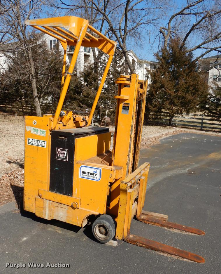 image for item EN9073 Yale RC-20144 forklift