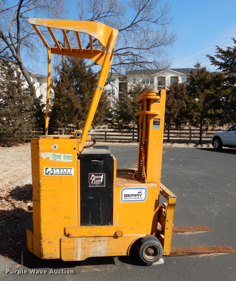 image for item EN9073 Yale RC-20144 forklift