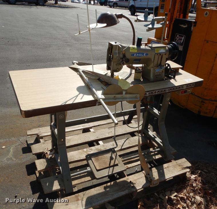 image for item EN9074 Eagle EA-106 sewing machine