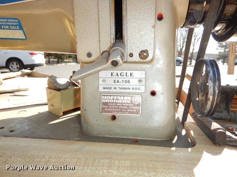 image for item EN9074 Eagle EA-106 sewing machine