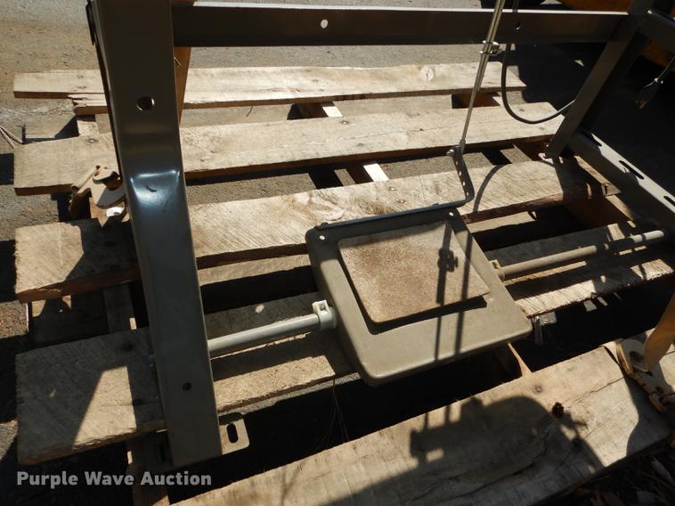 image for item EN9074 Eagle EA-106 sewing machine