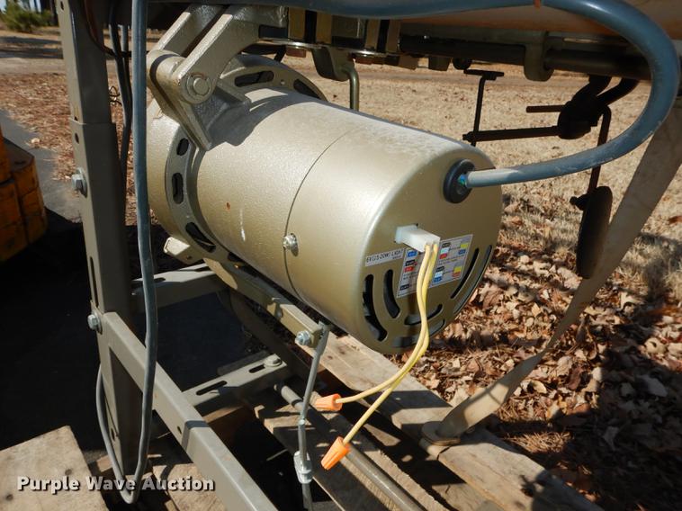 image for item EN9074 Eagle EA-106 sewing machine