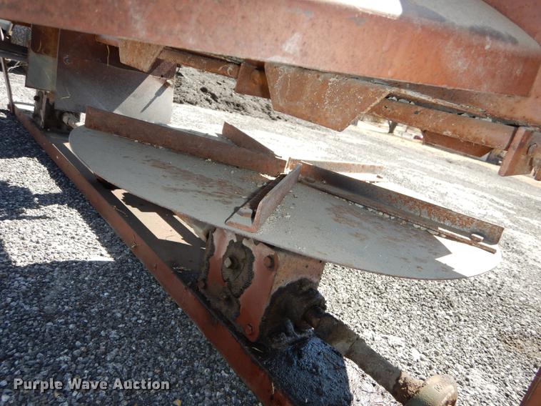 image for item EN9079 Hydro tailgate chip spreader