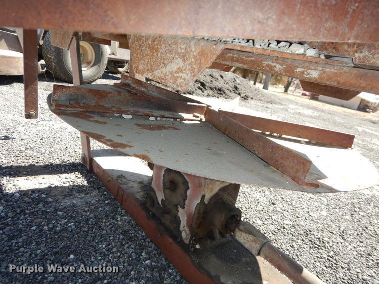 image for item EN9079 Hydro tailgate chip spreader