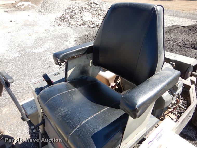 image for item EN9080 Grasshopper 720K ZTR lawn mower