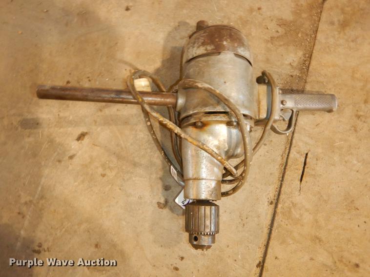 image for item EN9081 Black & Decker drill