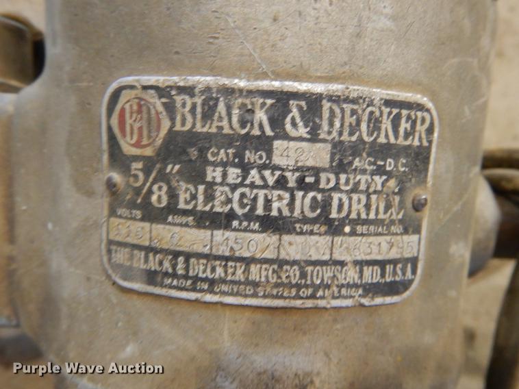 image for item EN9081 Black & Decker drill