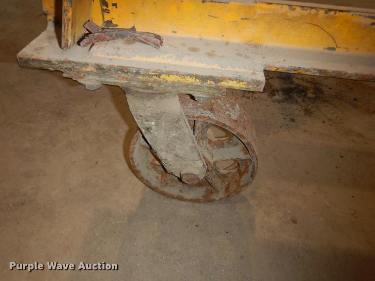 image for item EN9082 A-frame hoist