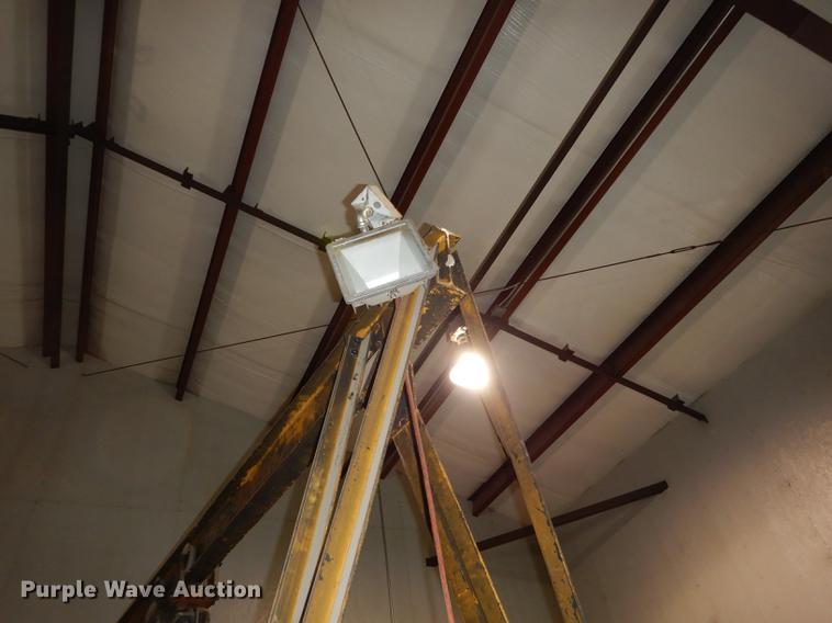 image for item EN9082 A-frame hoist