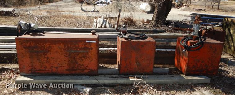 image for item EN9083 (3) fuel tanks