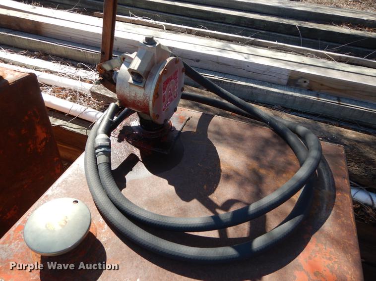 image for item EN9083 (3) fuel tanks