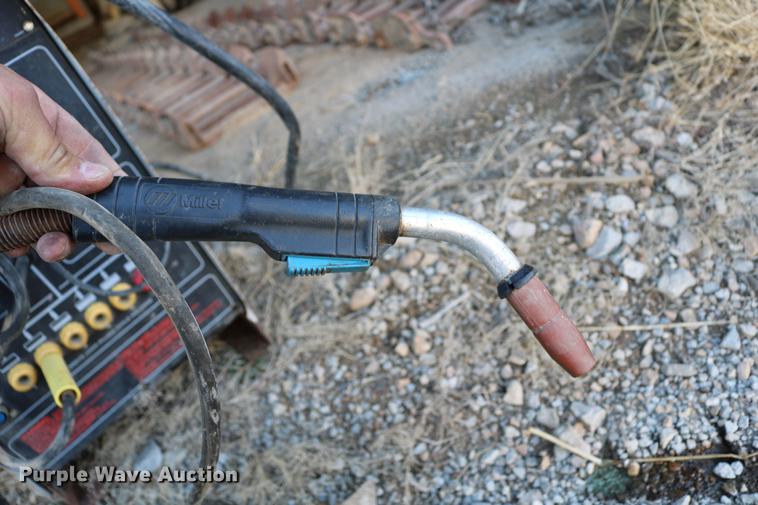 image for item EW9011 Auto Arc MW450 mig welder