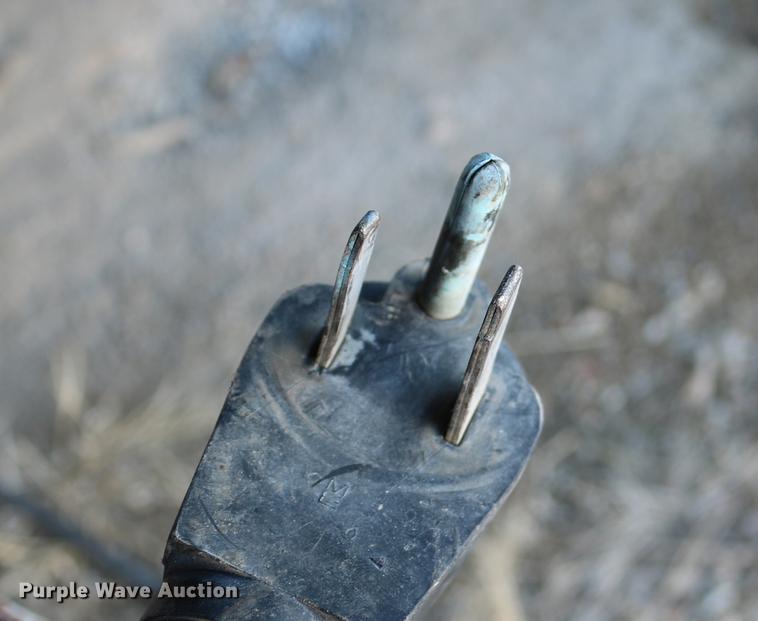 image for item EW9011 Auto Arc MW450 mig welder