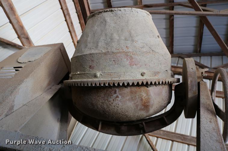 image for item EW9013 Worthington cement mixer