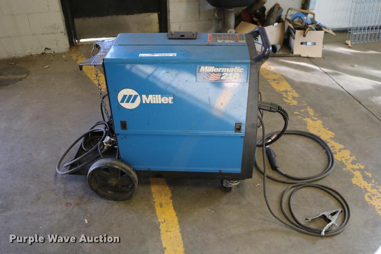 image for item EW9029 Miller Millermatic 210 MIG wire welder