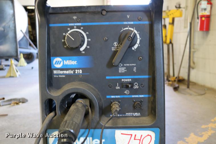 image for item EW9029 Miller Millermatic 210 MIG wire welder